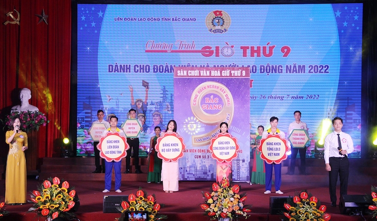 Improving workers’ and employees’ cultural life