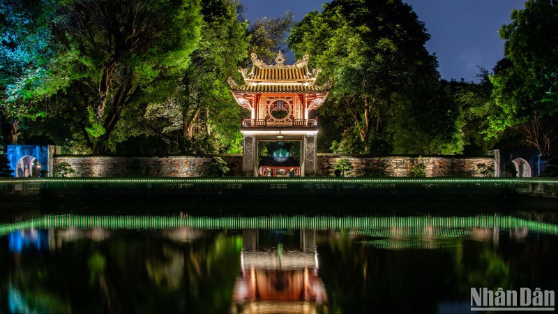 Hanoi capital pays attention to develop night tourism