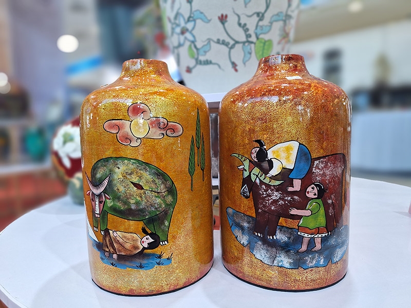 Vietnam’s fine art ceramic exports in November reach US 18 million