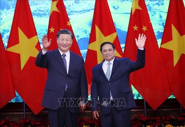 Vietnam gives top priority to developing relations with China PM