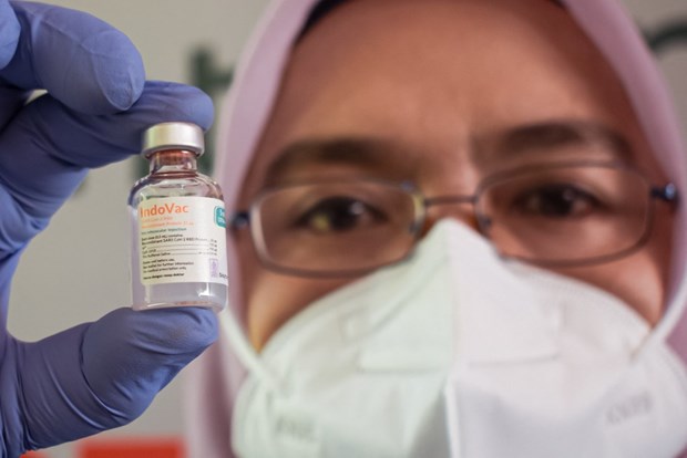 Indonesia plans fifth COVID-19 vaccine dose to high-risk groups