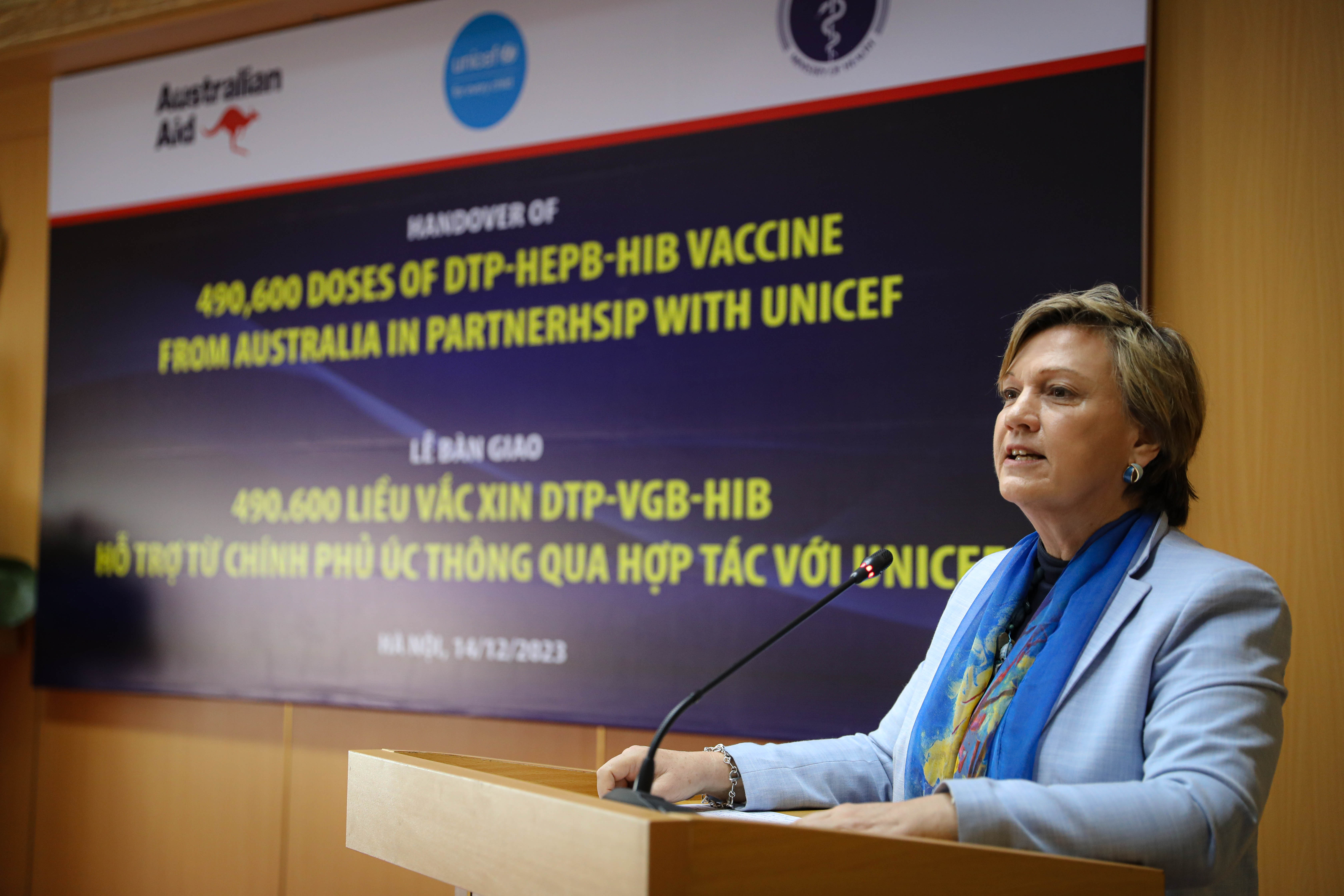 Australia and UNICEF deliver a shipment of 490,600 doses of lifesaving DTP-HepB-HiB vaccine to Viet Nam