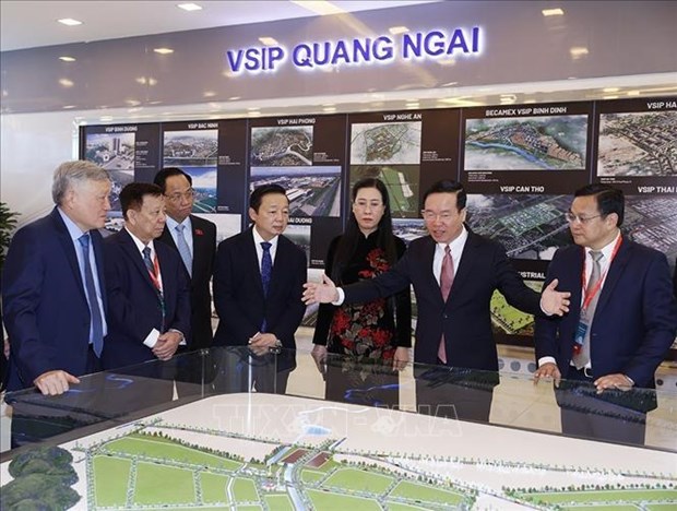 President attends ceremony marking Quang Ngai VSIP s 10th anniversary
