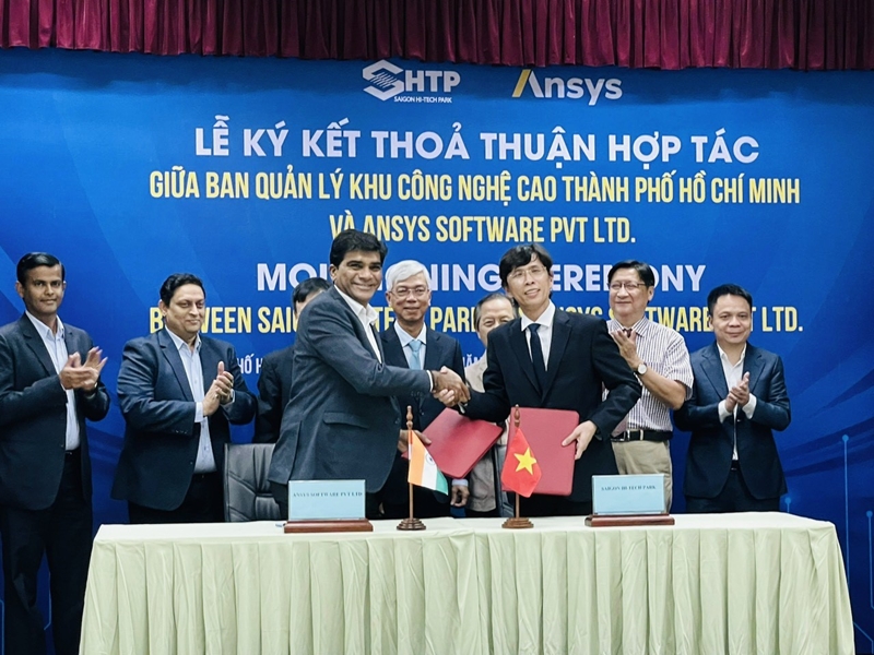 Collaborating to improve semiconductor chip design and innovation skills in Vietnam