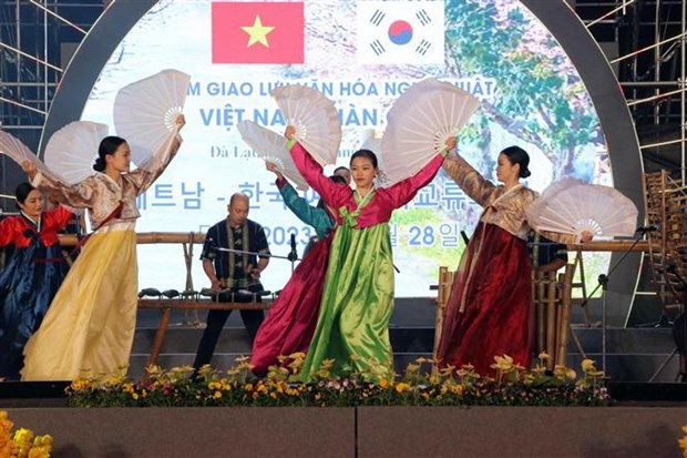 Promoting Da Lat-Chuncheon twinning relationship