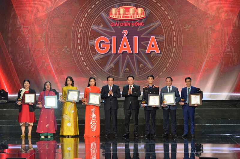 CPV Online Newspaper wins A prize at second Dien Hong Award