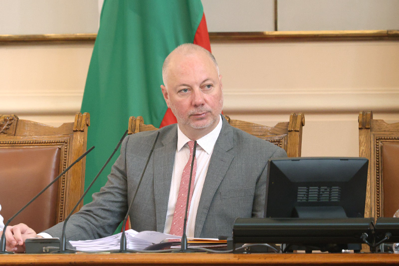 Bulgarian parliamentary leader due to begin Vietnam visit on Jan 5th