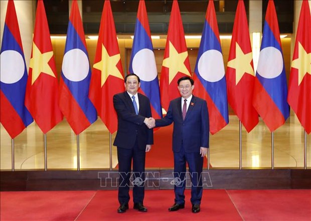 Vietnam always gives top priority to special ties with Laos NA leader