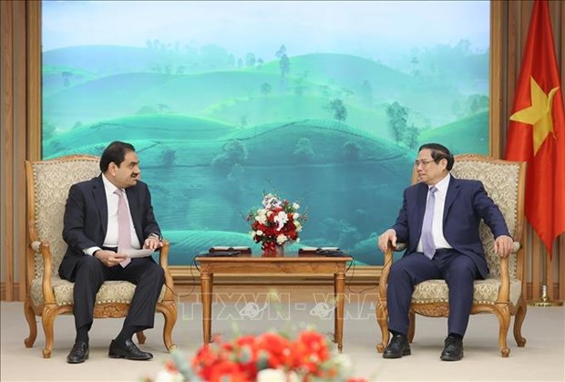 PM receives Chairman of Adani Group in Hanoi