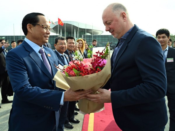 Bulgarian NA Speaker wraps up official visit to Vietnam