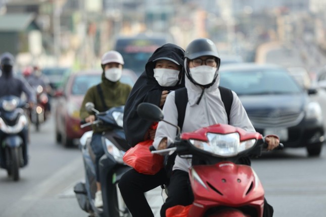 Strong cold air wave hits northern localities in Vietnam