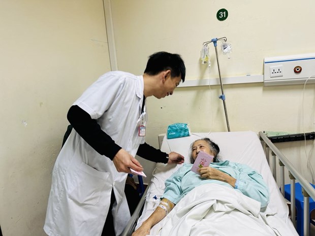 Health establishments in Hanoi ready to serve during Tet