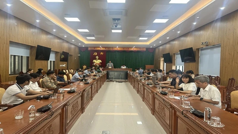 Binh Dinh promotes tourism image through int’l powerboat tournaments