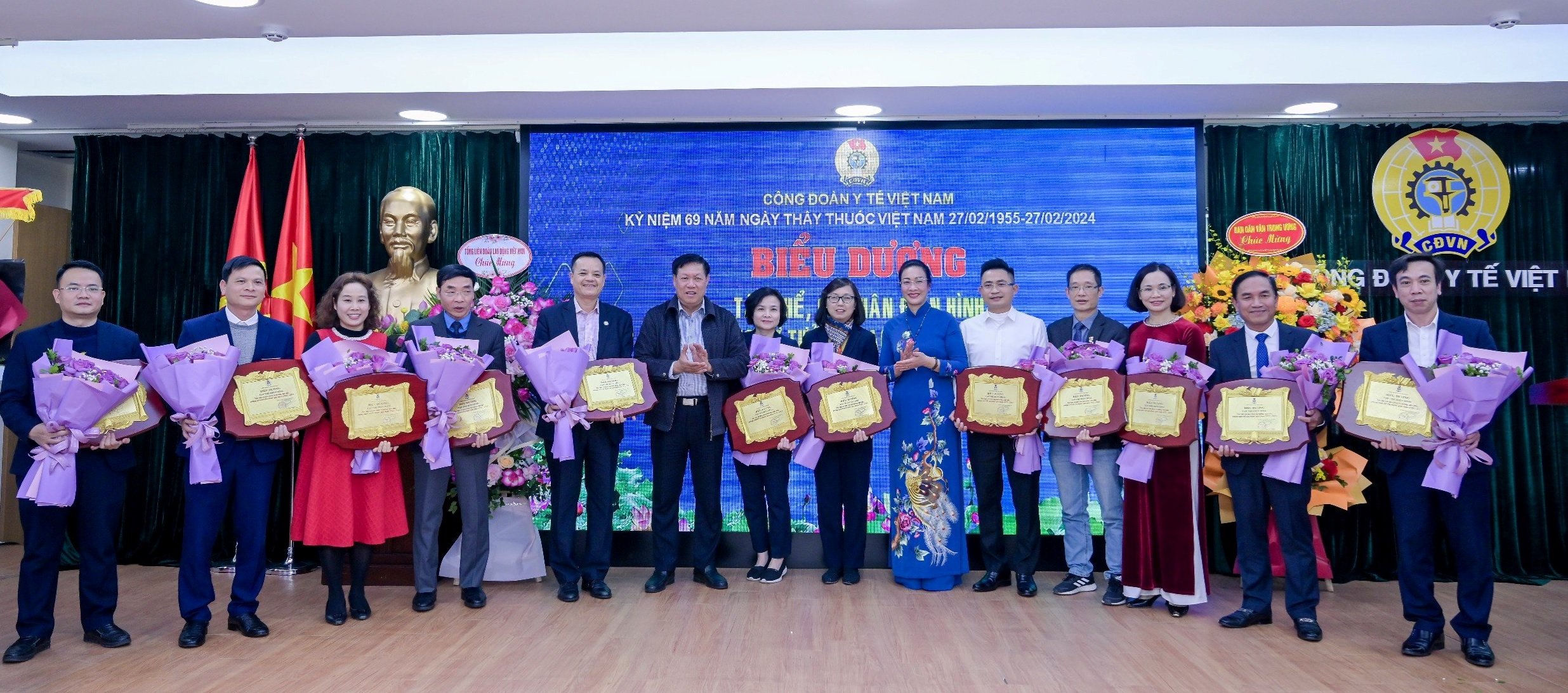 Medical Union praises 47 typical followers of Uncle Ho