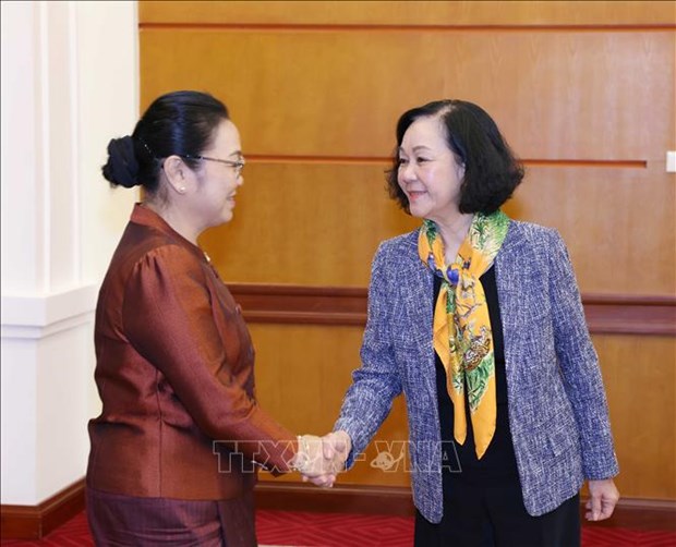 Party official welcomes new Lao ambassador
