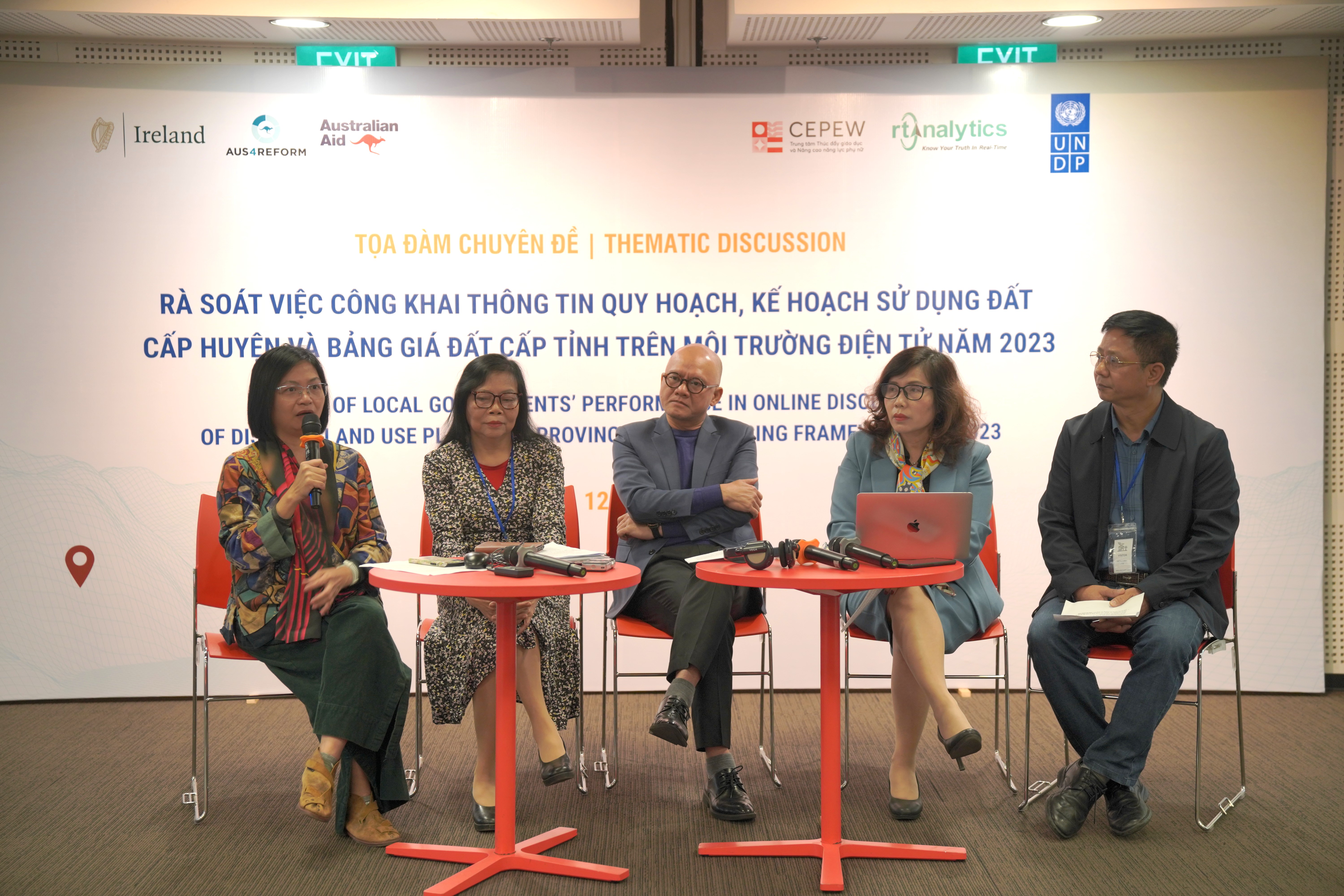 Enhanced disclosure of land information by local governments online and upon citizen requests