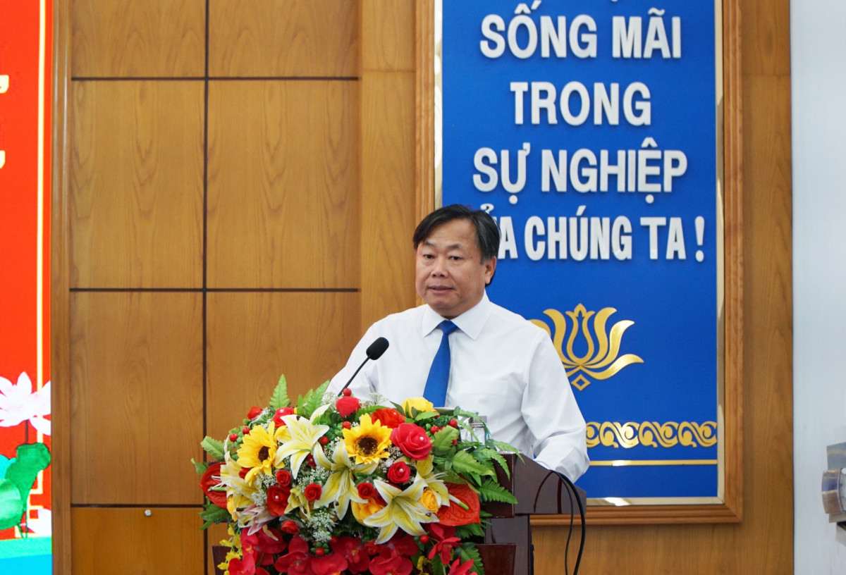 Long An implements special subject of studying and following Uncle Ho