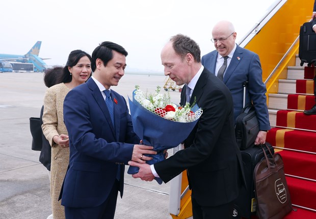 Top Finnish legislator begins official visit to Vietnam