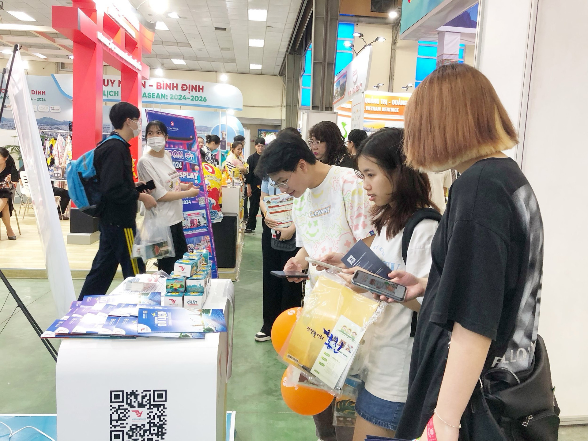 Some 80,000 visit VITM Hanoi 2024