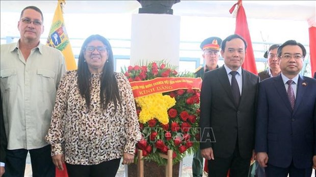 Deputy PM visits Venezuela, aiming to deepen friendship