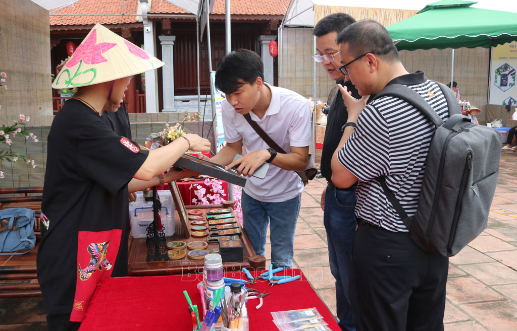Recalling the characteristics of the ancient Dong Ho painting market