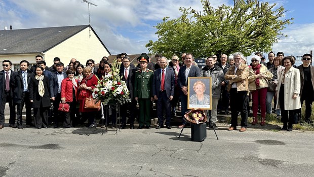 French friend of Vietnam commemorated to mark 70 years since Dien Bien Phu Victory