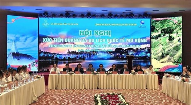 Vietnamese, Chinese, Lao localities promote tourism cooperation