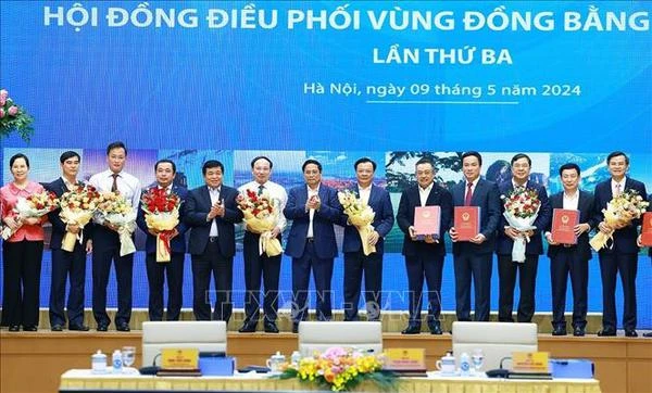 PM chairs Red River Delta Region Coordinating Council’s meeting