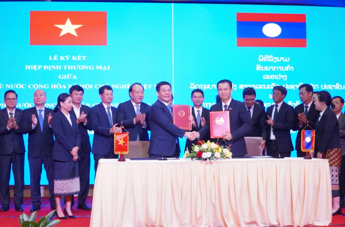 Vietnam - Laos trade turnover rises by 12 in the first quarter