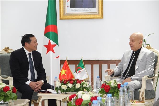 Algeria wants to promote cooperation with Vietnam in many fields