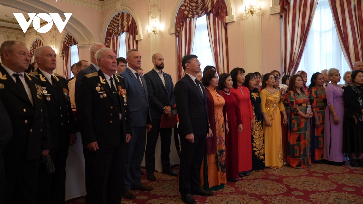 100th anniversary of President Ho Chi Minh s first arrival in Vladivostok marked