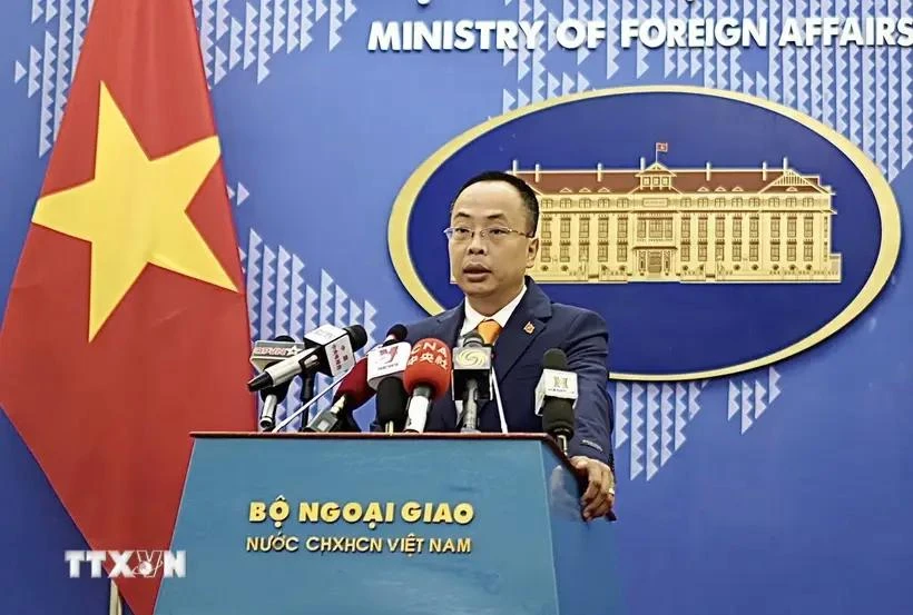 Vietnam opposes actions infringing upon sovereignty over Hoang Sa, Truong Sa Deputy Spokesperson
