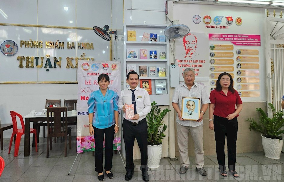 District debuts Ho Chi Minh Cultural Space at general clinic