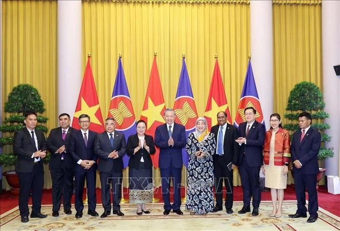 President hosts ASEAN, Timor Leste diplomats