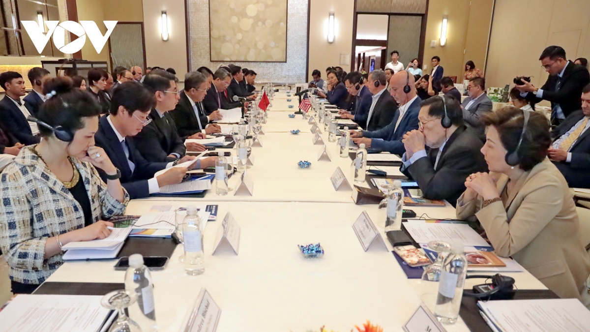Way paved for cooperation between Khanh Hoa province and American localities