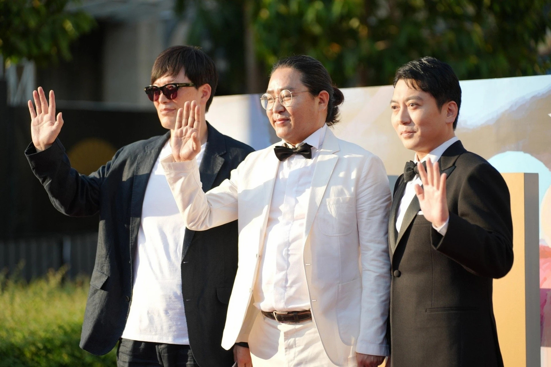 Quyen Linh invites famous Korean director to Vietnam