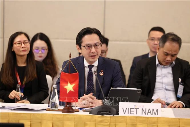 Deputy FM attends ASEAN+3, EAS, ARF Senior Officials Meetings in Laos