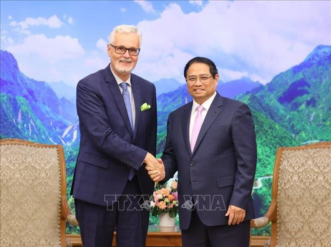 Prime Minister receives outgoing German Ambassador