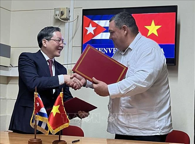 Vietnamese, Cuban farmers’ associations bolster cooperation