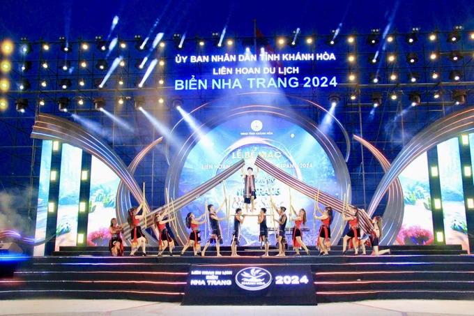 Some 400,000 visitors to Nha Trang Sea Tourism Festival 2024