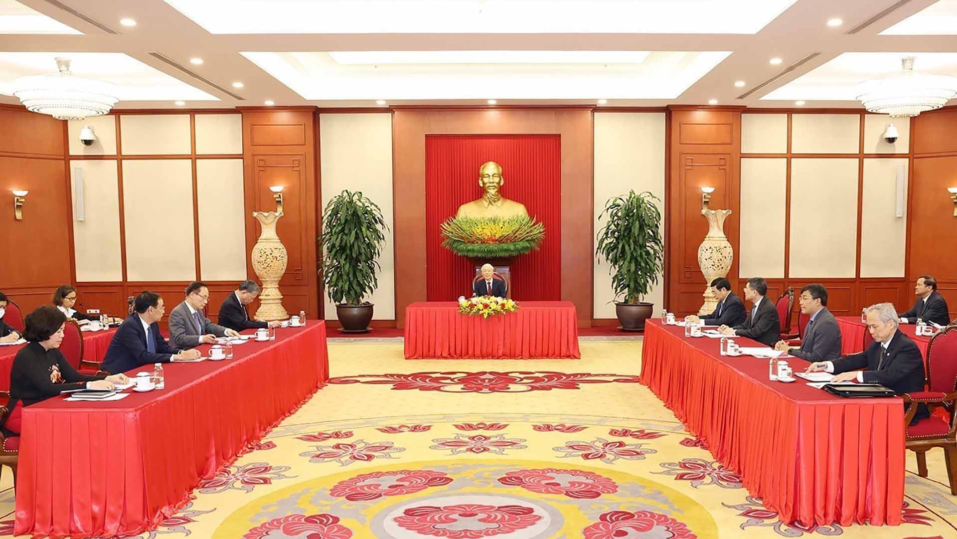 Vietnam, Russia further strengthen comprehensive strategic partnership
