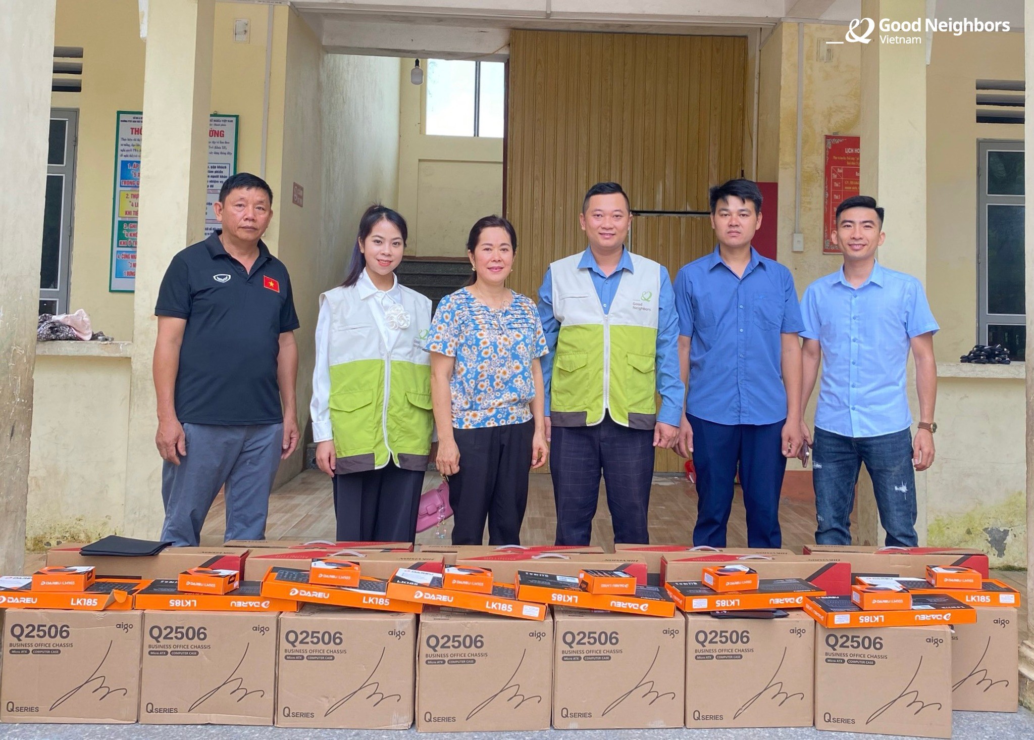 GNI supports equipment for 10 schools in Ha Giang province