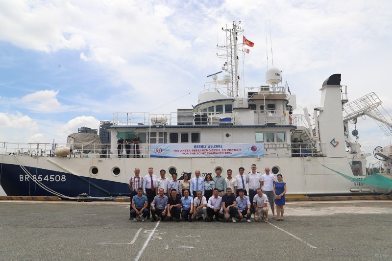 Vietnam, France actively cooperate in oceanographic survey and research