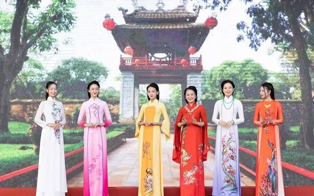 Hanoi organizes Ao Dai Tourism Festival in October 2024