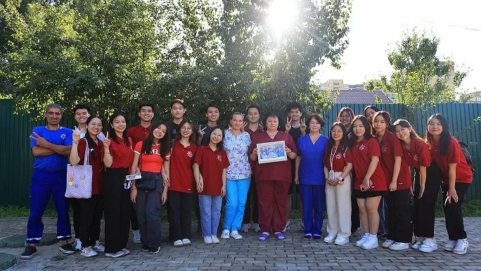 Vietnamese youth and students join charity activity in Russia