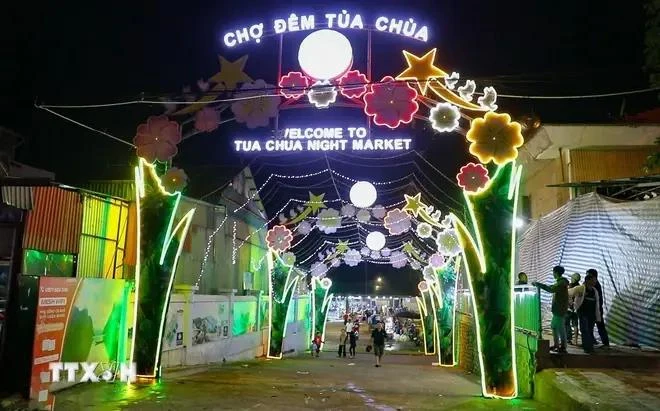 Tua Chua night market in Dien Bien lures visitors