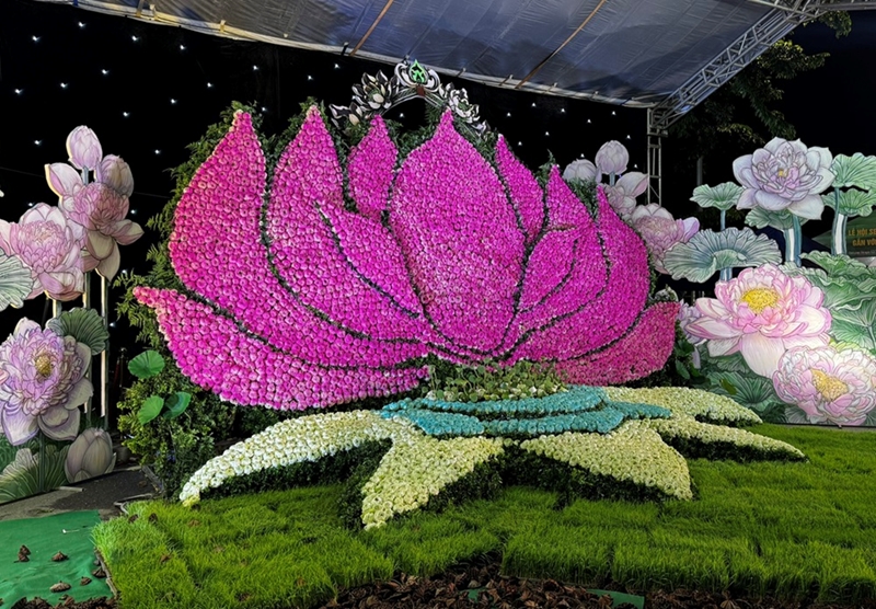 Hanoi’s first lotus festival taking place in Tay Ho district from July 12 to 16