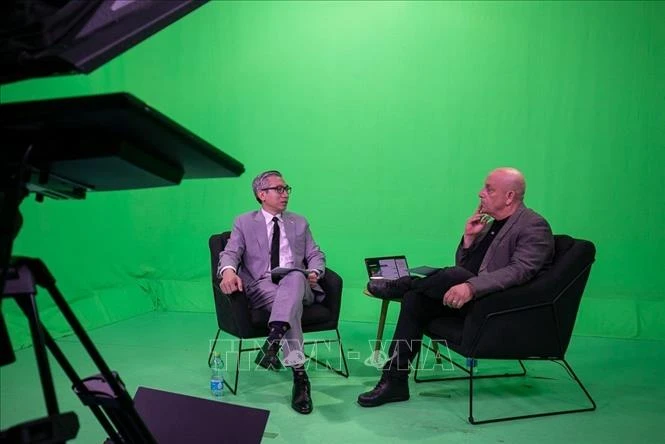 Israeli students learn about Vietnam’s history and development