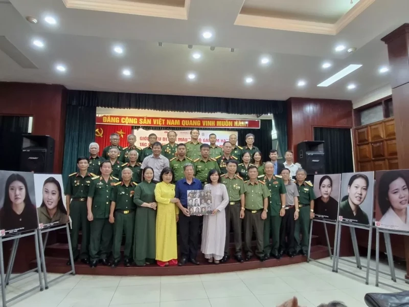 Restored portraits of 10 Lam Ha female fallen soldiers introduced