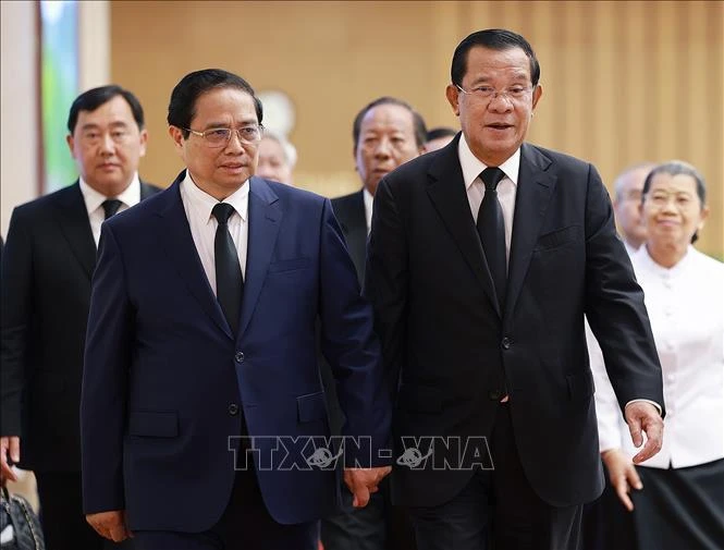 Prime Minister Chinh meets President of Cambodian Senate Hun Sen